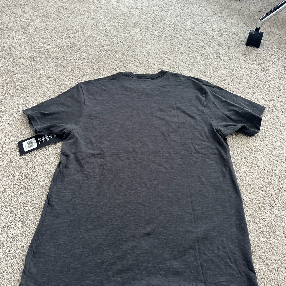 47 Men's Gray Duke T-Shirt Medium NWT - Picture 4 of 4